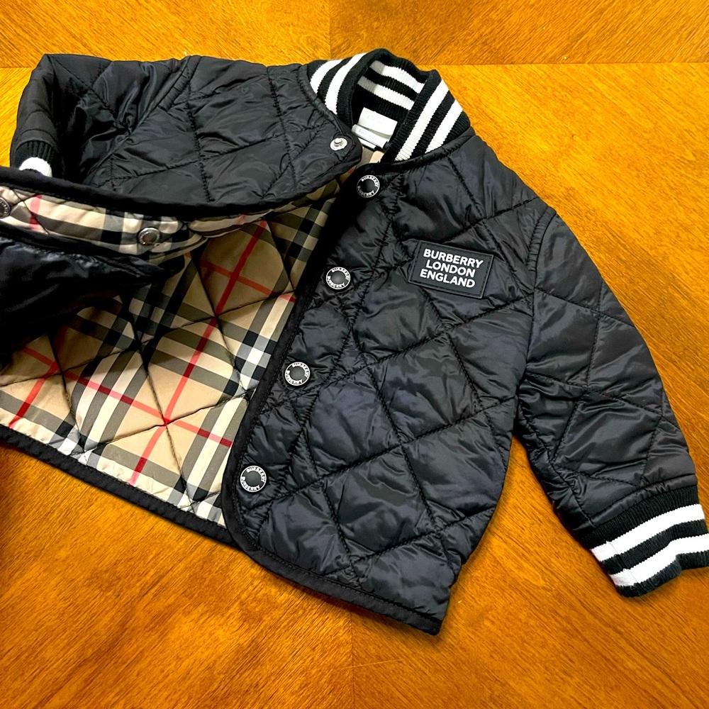 AUTHENTIC Quilted Burberry jacket